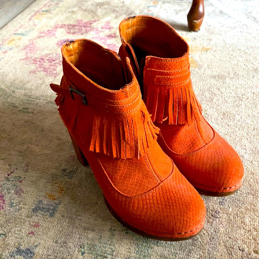 Ankle boots